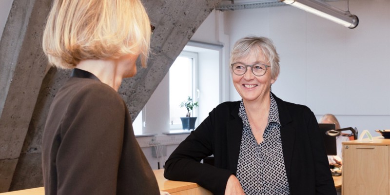 Billede-af-medarbejdere-i-Styrelsen-for-Arbejdsmarked-og-Rekruttering